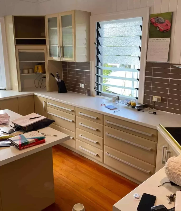 Before photo of this custom kitchen renovation by Buywood Furniture joinery in Brisbane.